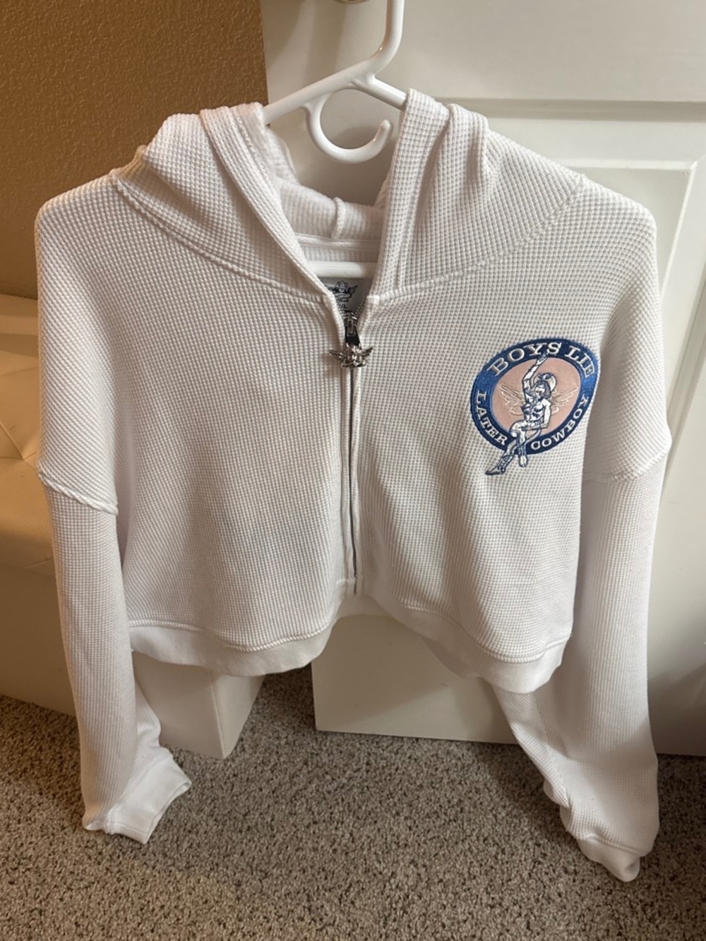 Boys lie new size medium large